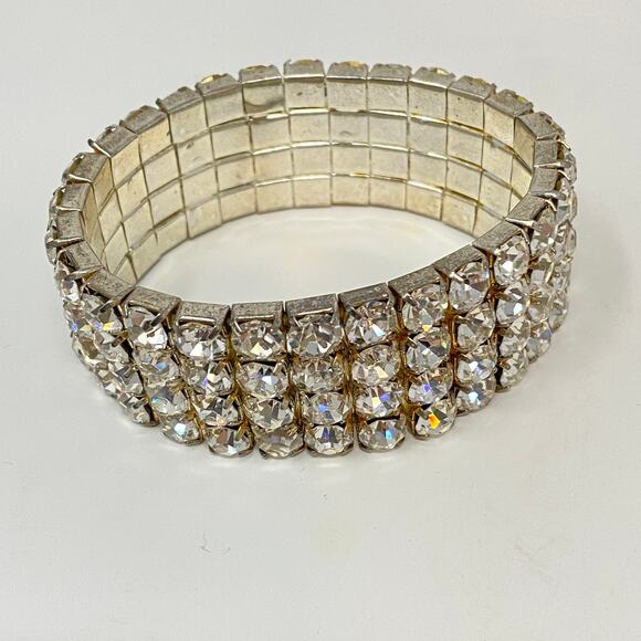 Lot of 10 Rhinestone Sparkly Glam Jewelry Set Necklaces Rings Bracelets Earrings - Picture 9 of 13